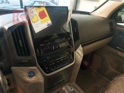 تۆیۆتا لاند کروزەر